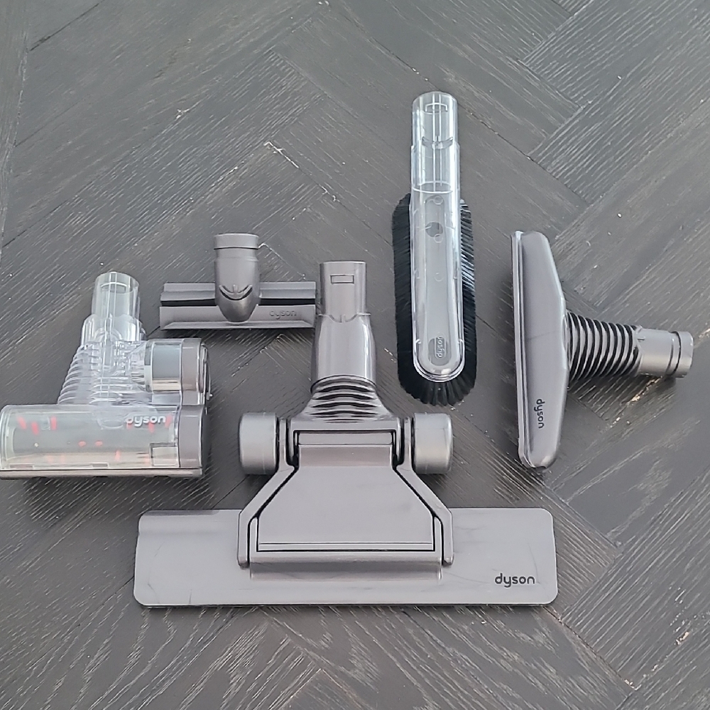 Dyson Vacuum Attachment Set - Gray